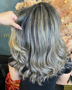 Corte e Tratamento de Cabelo